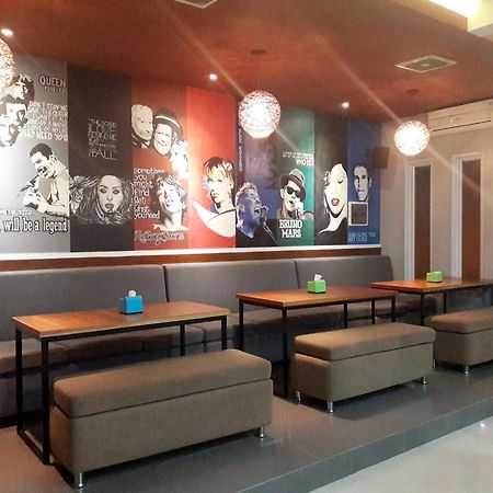 Melody Guest House Cilegon Eksteriør bilde
