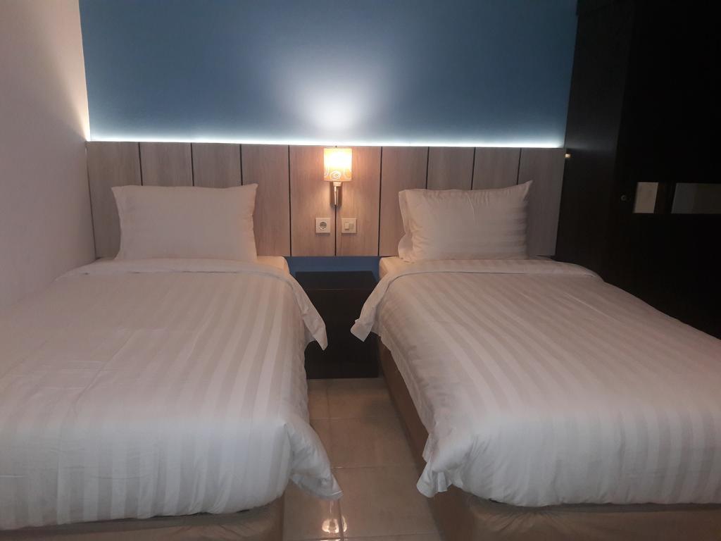 Melody Guest House Cilegon Eksteriør bilde